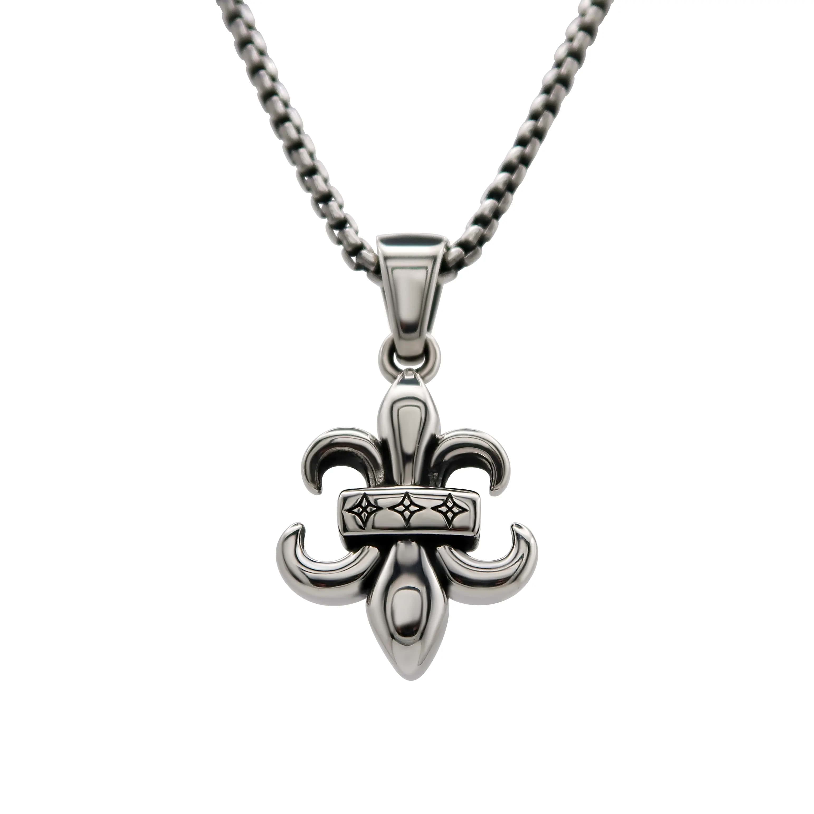 Fleur-de-lis Pendant - View 5