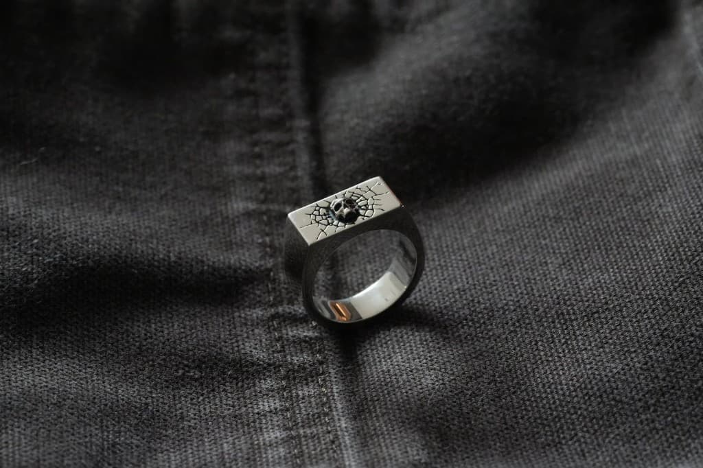 Skull Ring - View 7
